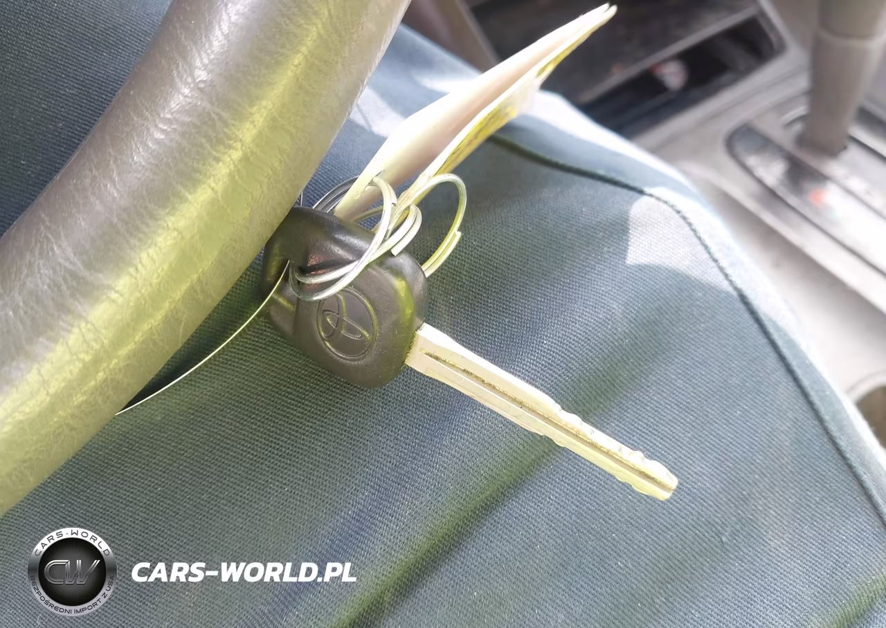 2004 Toyota Camry Le VIN:4T1BE32K54U277358 - 11