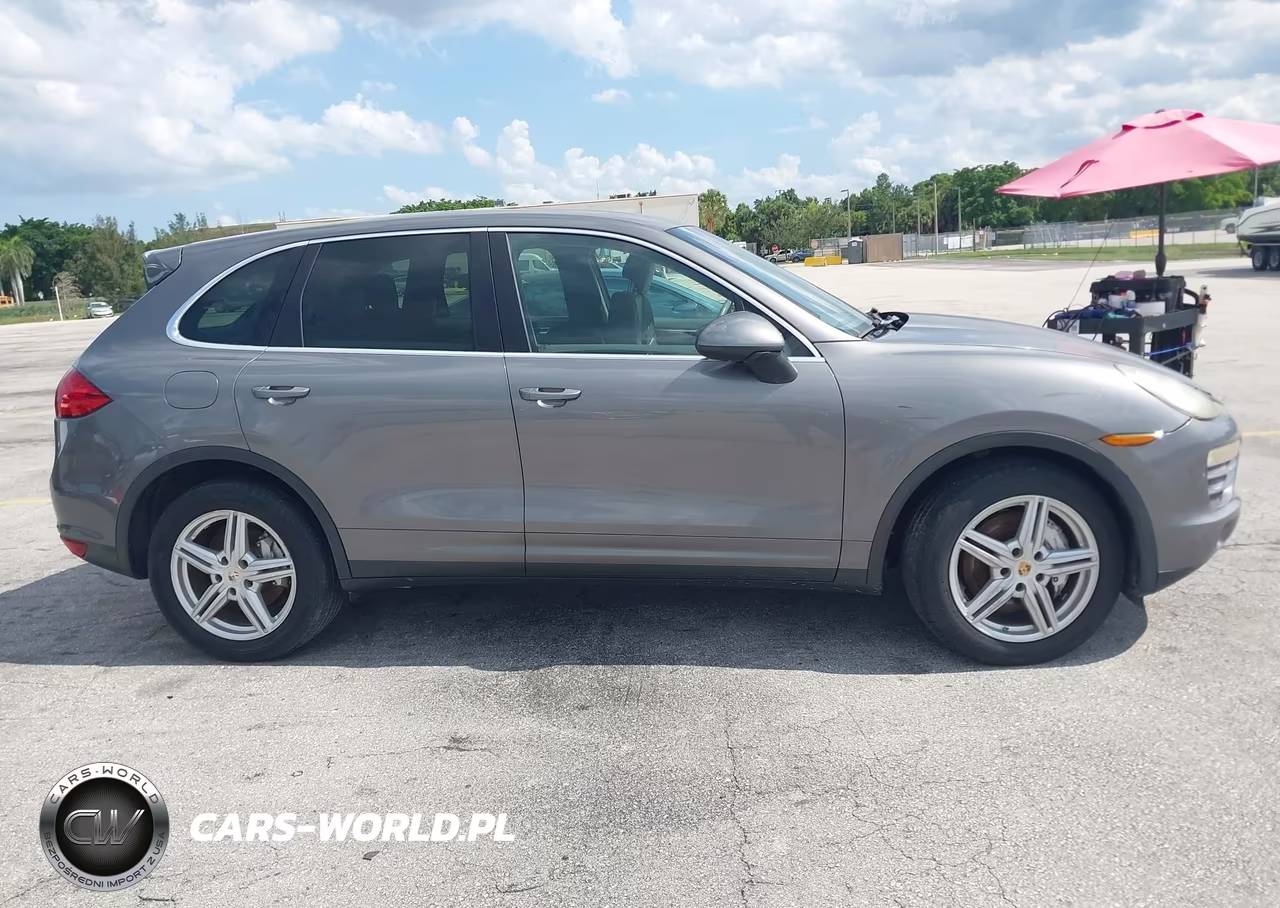 2011 Porsche Cayenne S VIN:WP1AB2A20BLA42999 - 13
