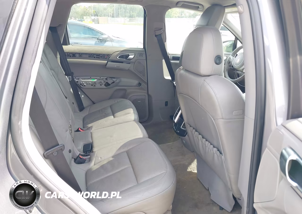 2011 Porsche Cayenne S VIN:WP1AB2A20BLA42999 - 8