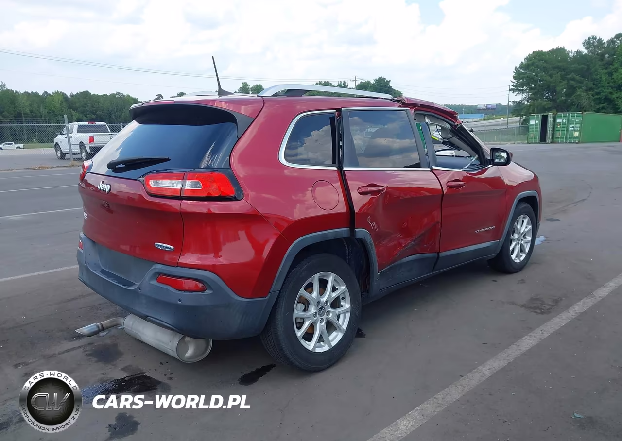 2017 Jeep Cherokee Latitude VIN:1C4PJLCB4HW574412 - 4
