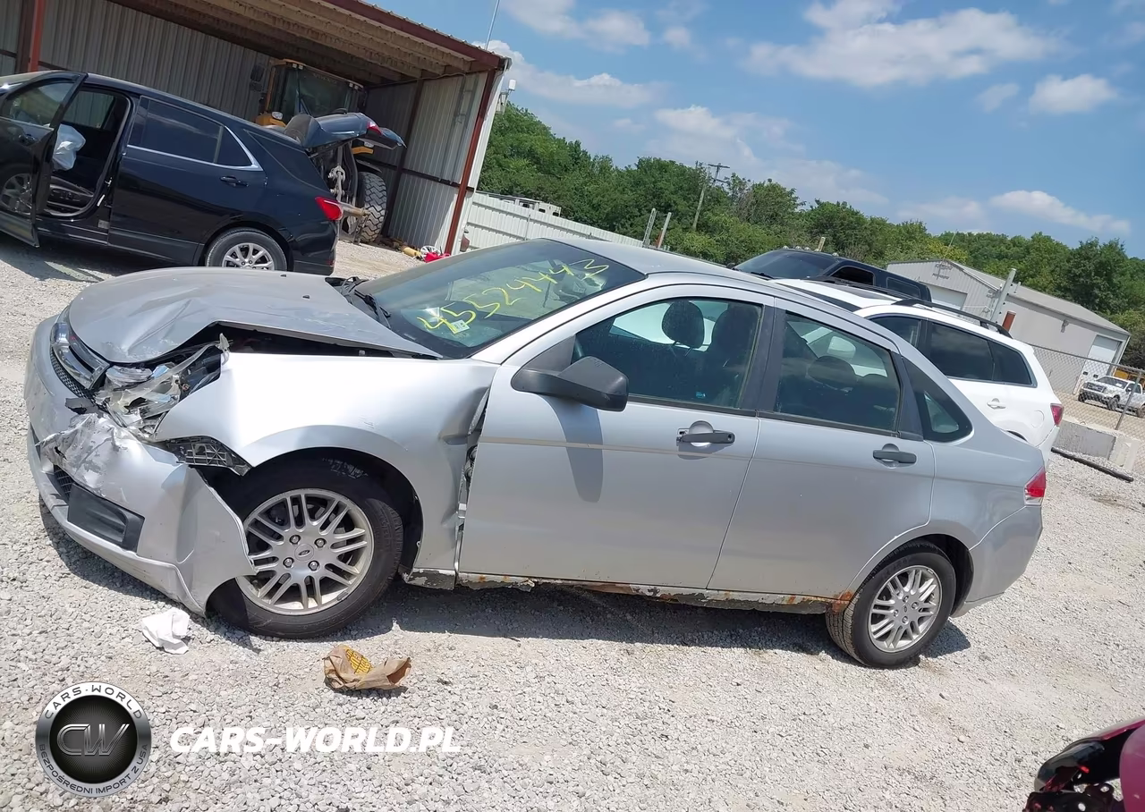 2010 Ford Focus Se VIN:1FAHP3FN2AW190021 - 14