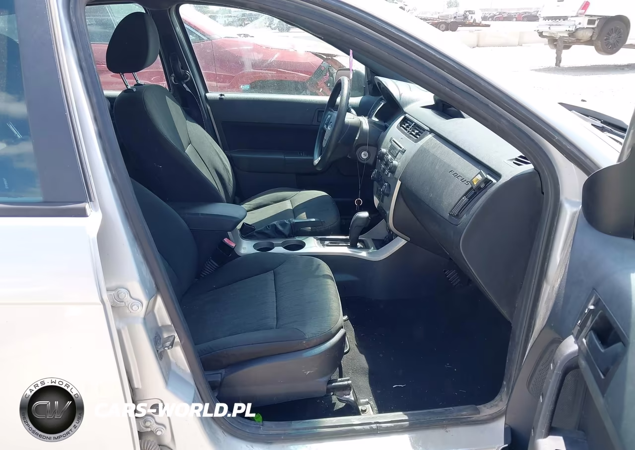 2010 Ford Focus Se VIN:1FAHP3FN2AW190021 - 5