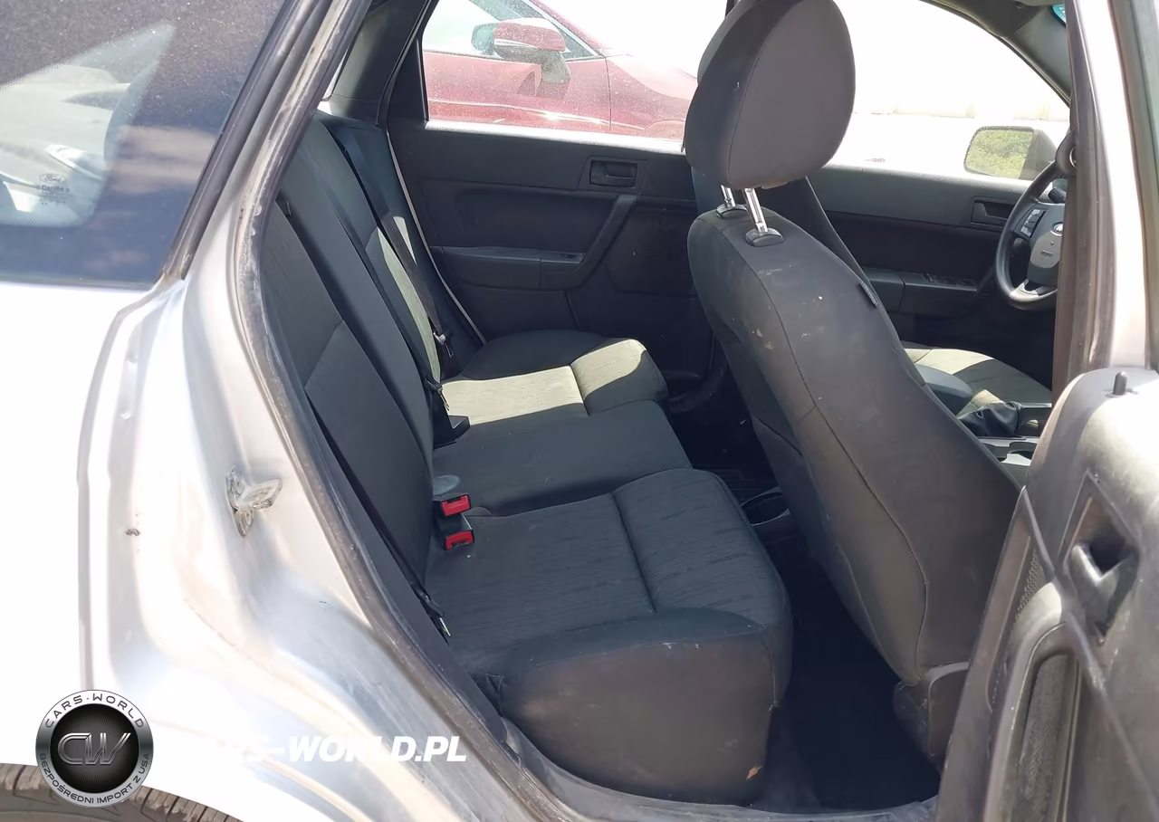 2010 Ford Focus Se VIN:1FAHP3FN2AW190021 - 8