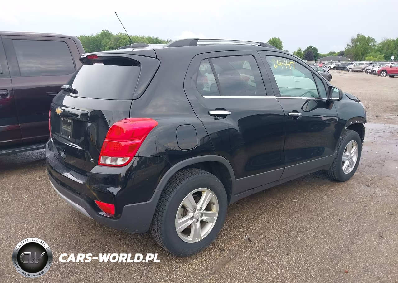 2020 Chevrolet Trax Awd Lt VIN:3GNCJPSBXLL142243 - 4