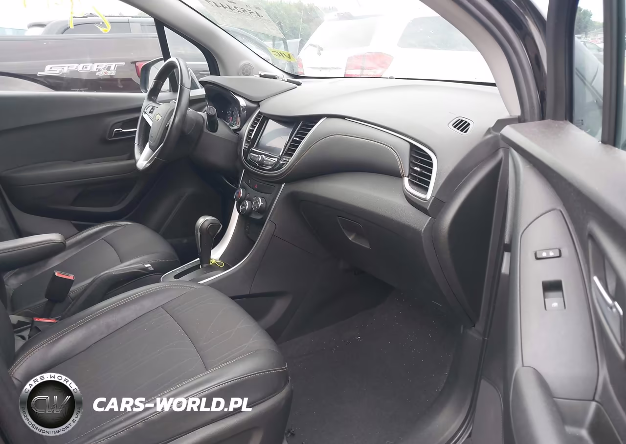 2020 Chevrolet Trax Awd Lt VIN:3GNCJPSBXLL142243 - 5