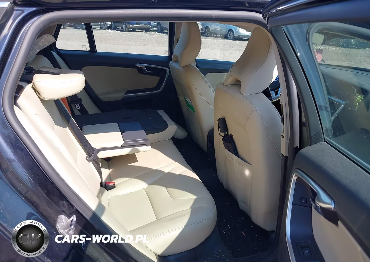 2017 Volvo V60 T5 Premier VIN:YV140MEK1H1343631 - 8