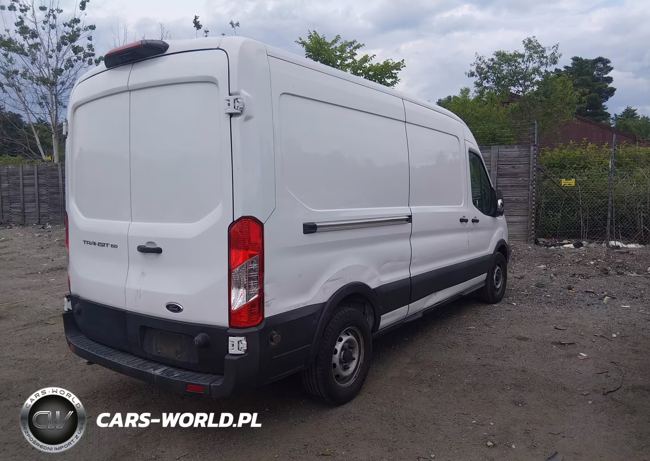 2019 Ford Transit-150 VIN:1FTYE2CM1KKB69319 - 4