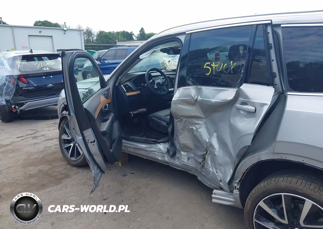 2024 Volvo Xc90 B6 Plus Bright Theme 7-Seater VIN:YV4062PE0R1215393 - 6