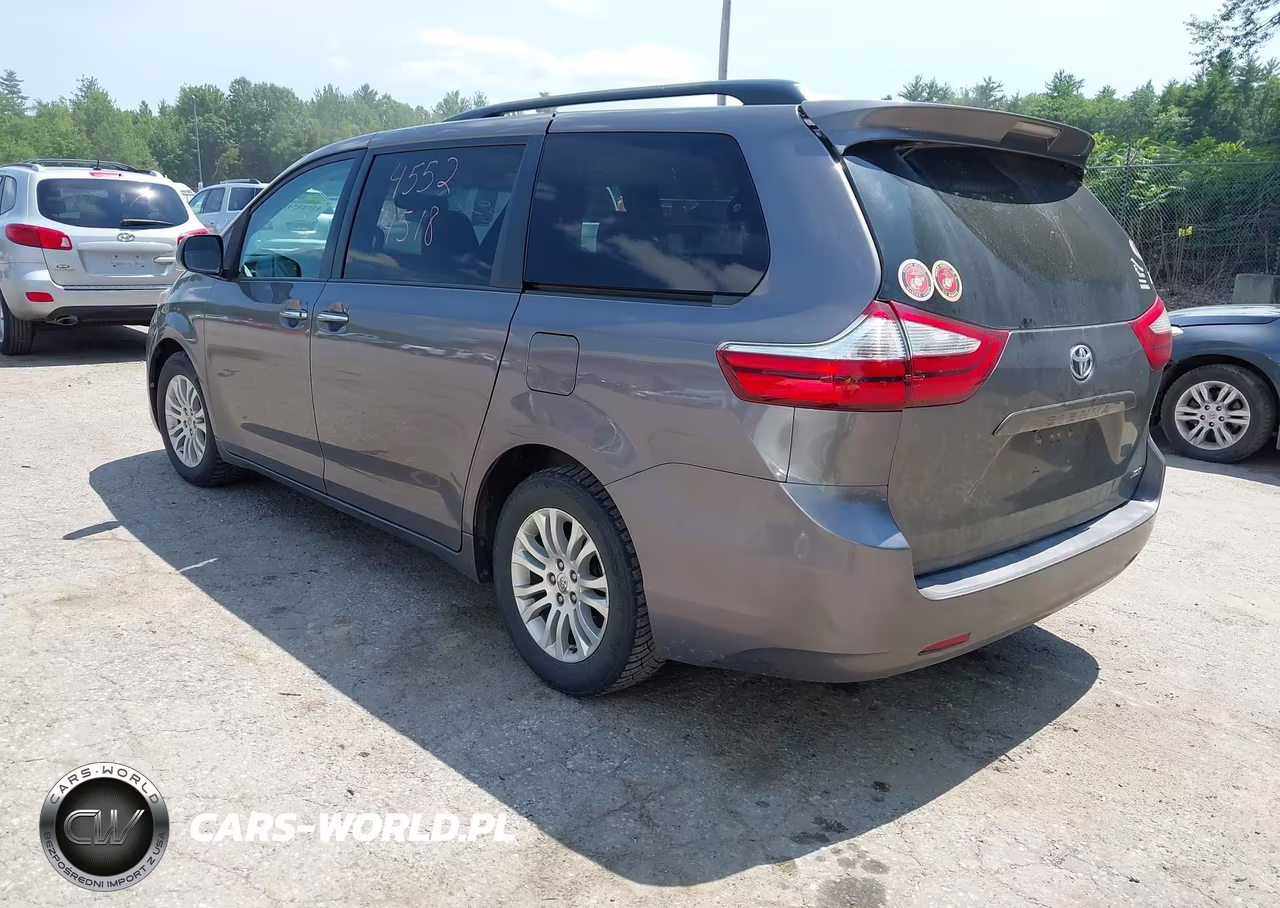 2016 Toyota Sienna Xle 8 Passenger VIN:5TDYK3DC5GS722901 - 3