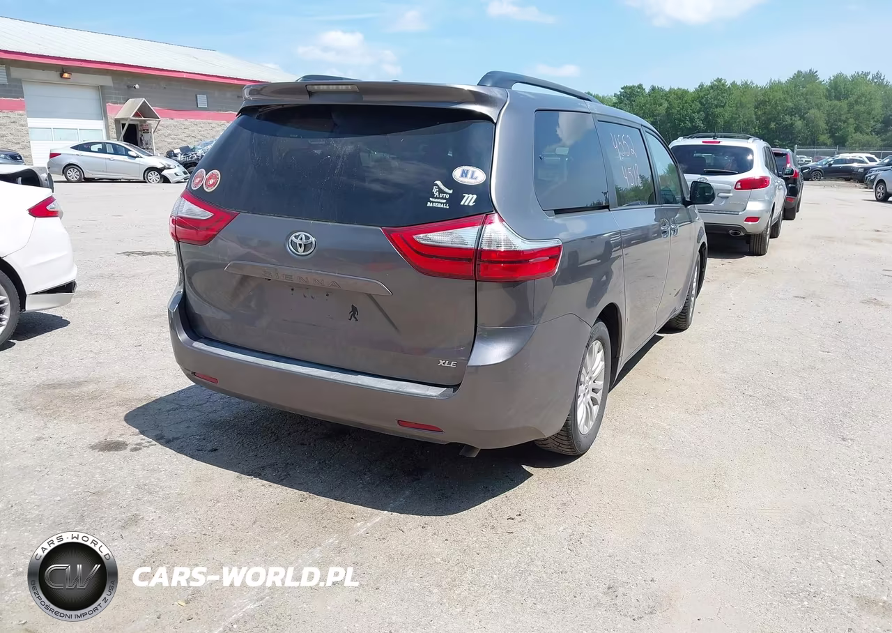 2016 Toyota Sienna Xle 8 Passenger VIN:5TDYK3DC5GS722901 - 4