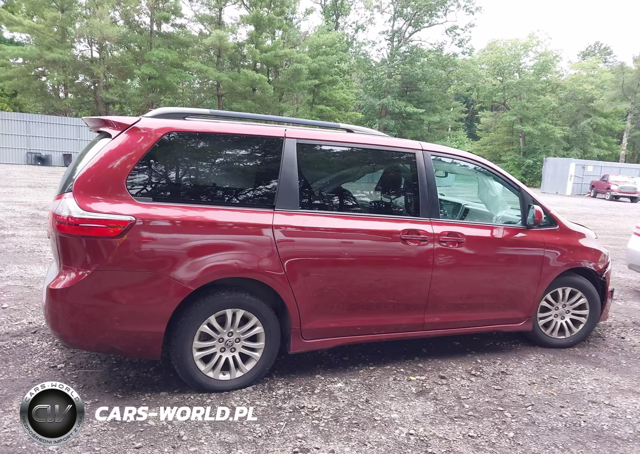 2020 Toyota Sienna Le VIN:5TDKZ3DC5LS068364 - 13