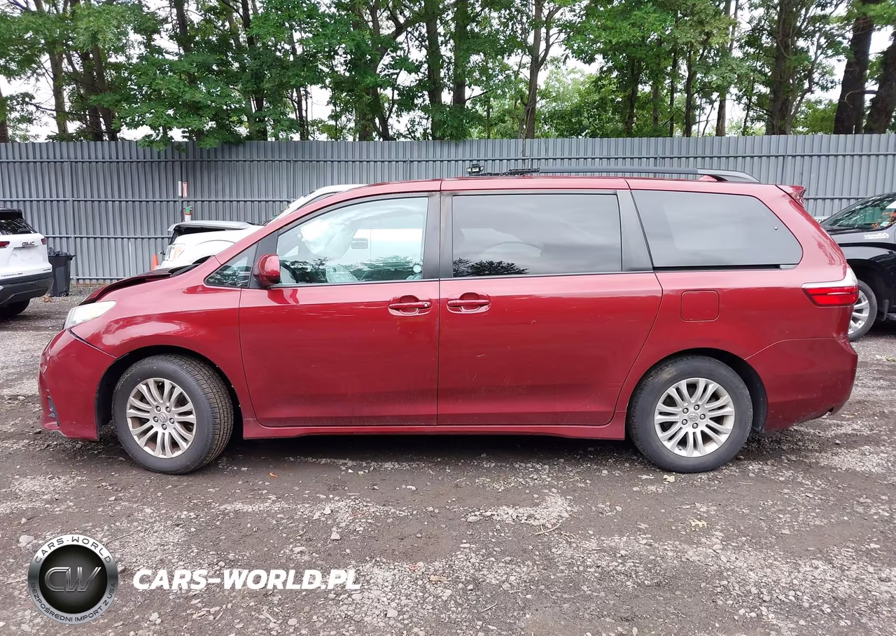 2020 Toyota Sienna Le VIN:5TDKZ3DC5LS068364 - 14