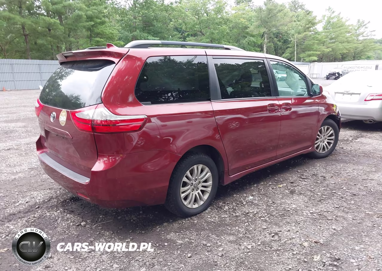 2020 Toyota Sienna Le VIN:5TDKZ3DC5LS068364 - 4