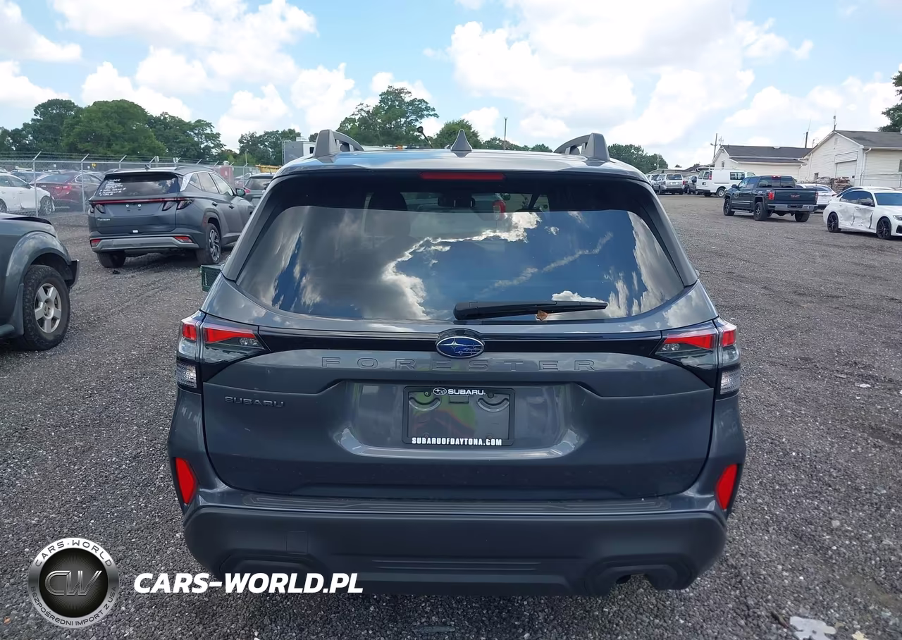 2025 Subaru Forester Premium VIN:JF2SLDDCXSH508395 - 16