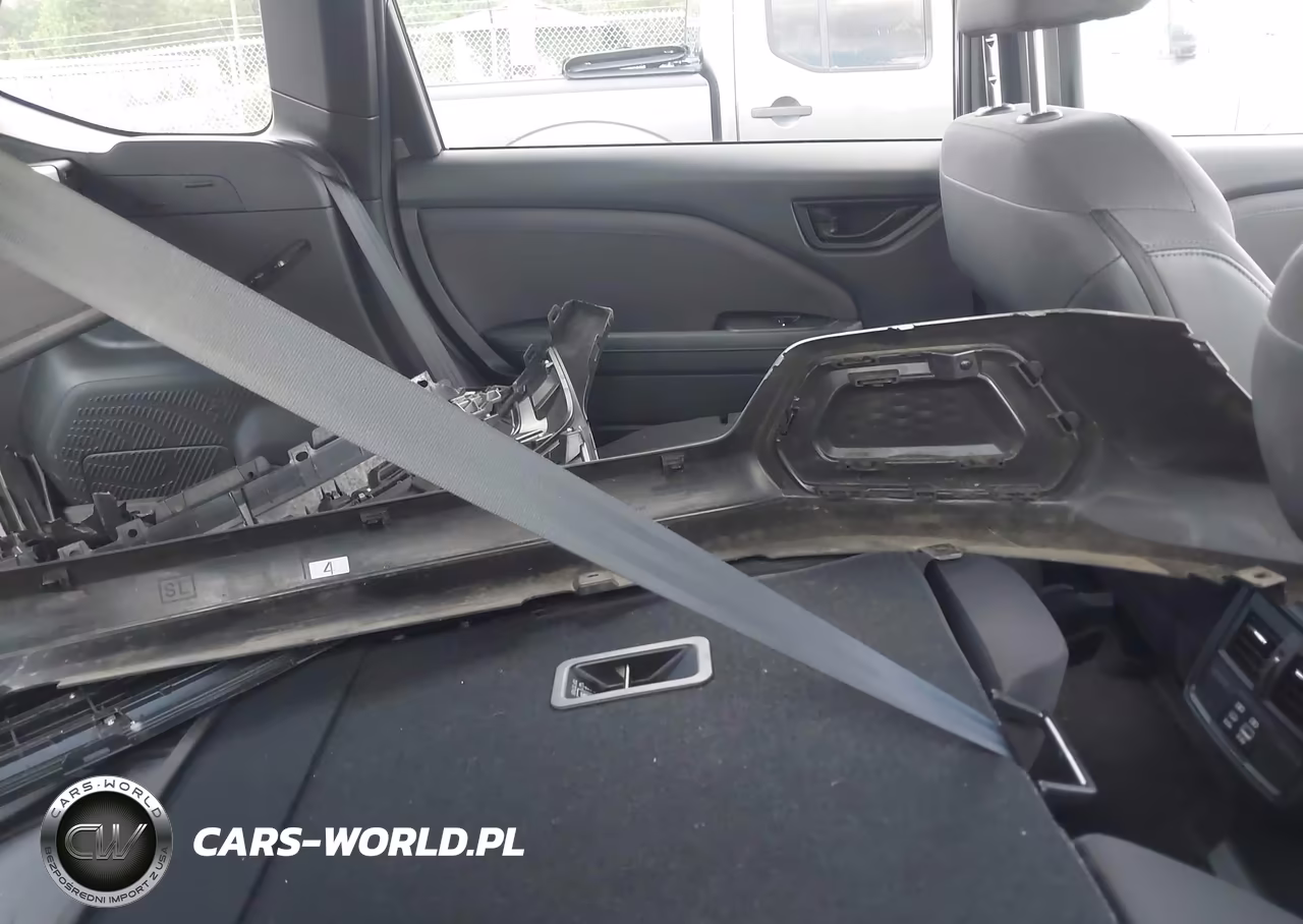 2025 Subaru Forester Premium VIN:JF2SLDDCXSH508395 - 8