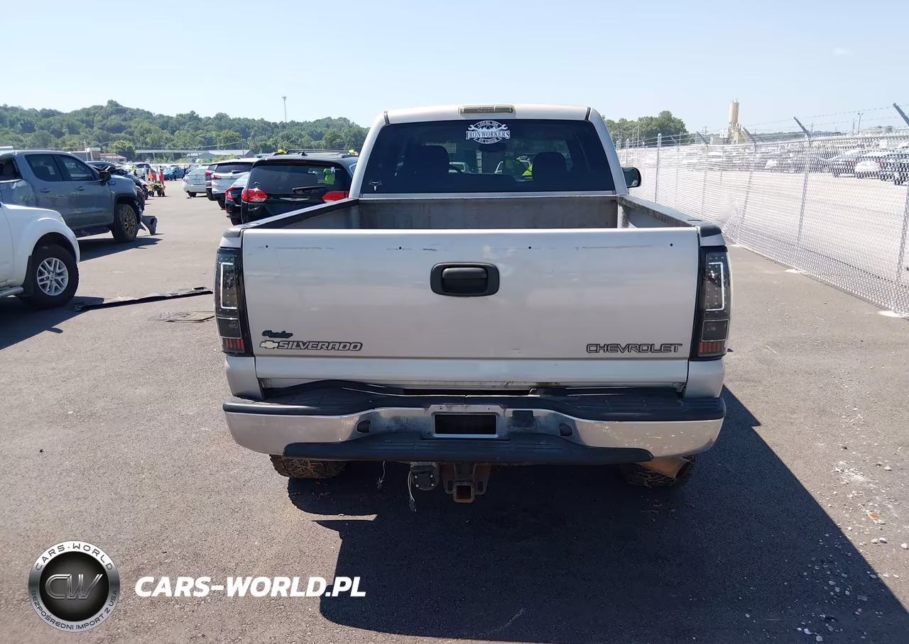 2004 Chevrolet Silverado 2500Hd Ls VIN:1GCHK23UX4F186222 - 16