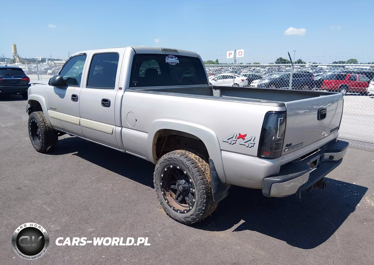 2004 Chevrolet Silverado 2500Hd Ls VIN:1GCHK23UX4F186222 - 3