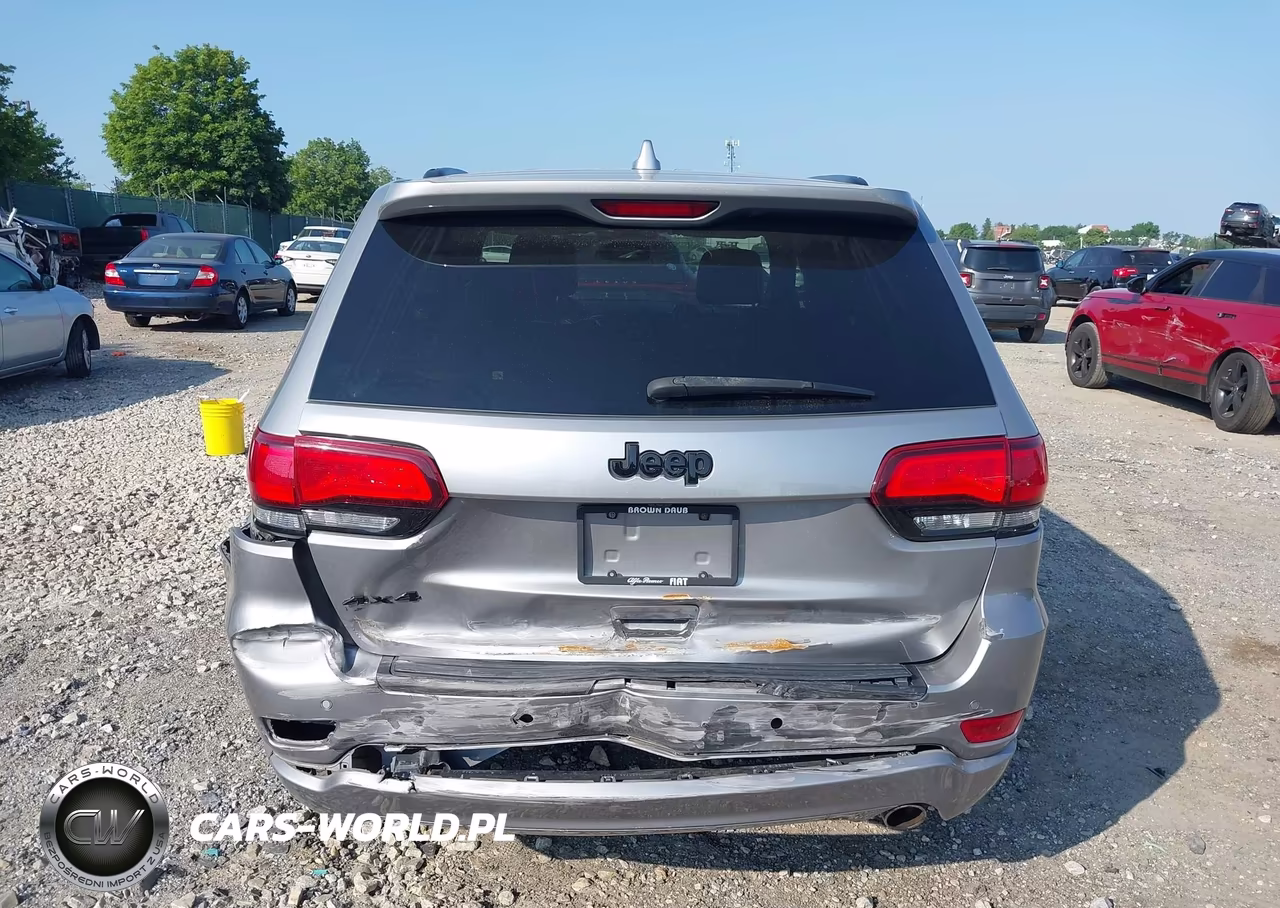 2019 Jeep Grand Cherokee Altitude 4X4 VIN:1C4RJFAGXKC610685 - 16