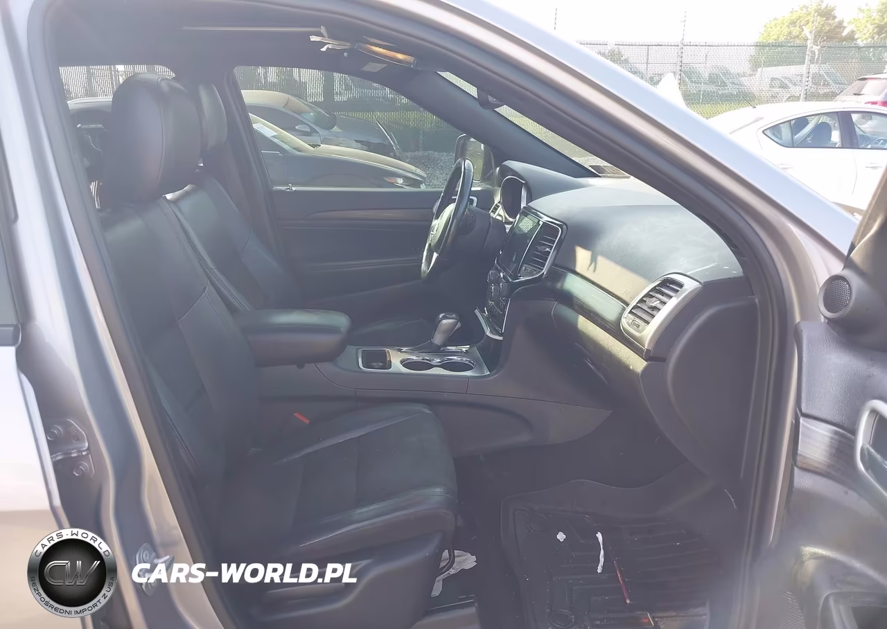 2019 Jeep Grand Cherokee Altitude 4X4 VIN:1C4RJFAGXKC610685 - 5