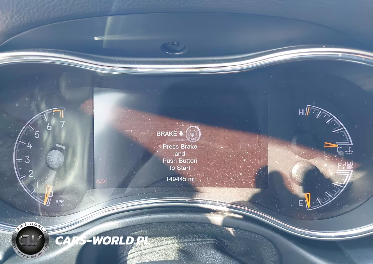 2019 Jeep Grand Cherokee Altitude 4X4 VIN:1C4RJFAGXKC610685 - 7