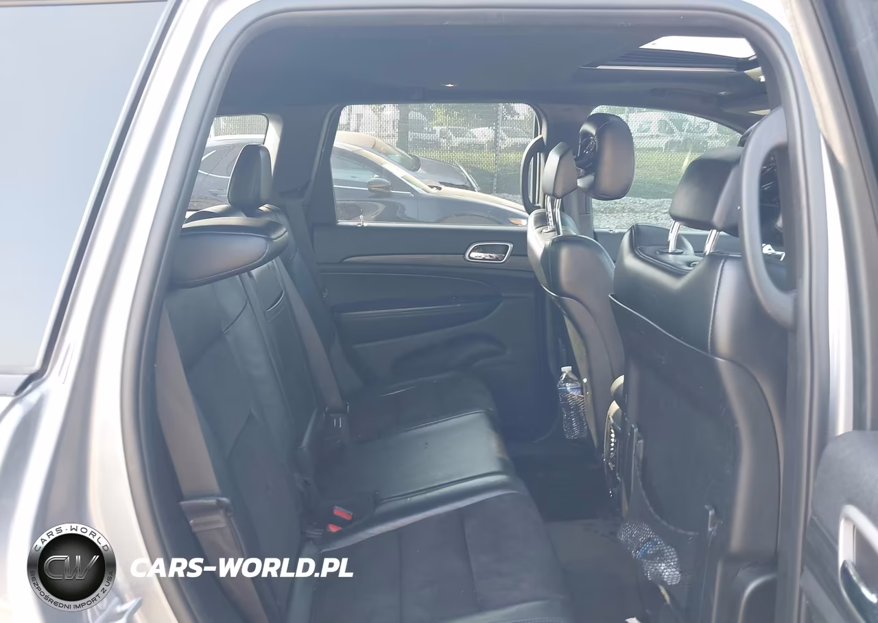 2019 Jeep Grand Cherokee Altitude 4X4 VIN:1C4RJFAGXKC610685 - 8