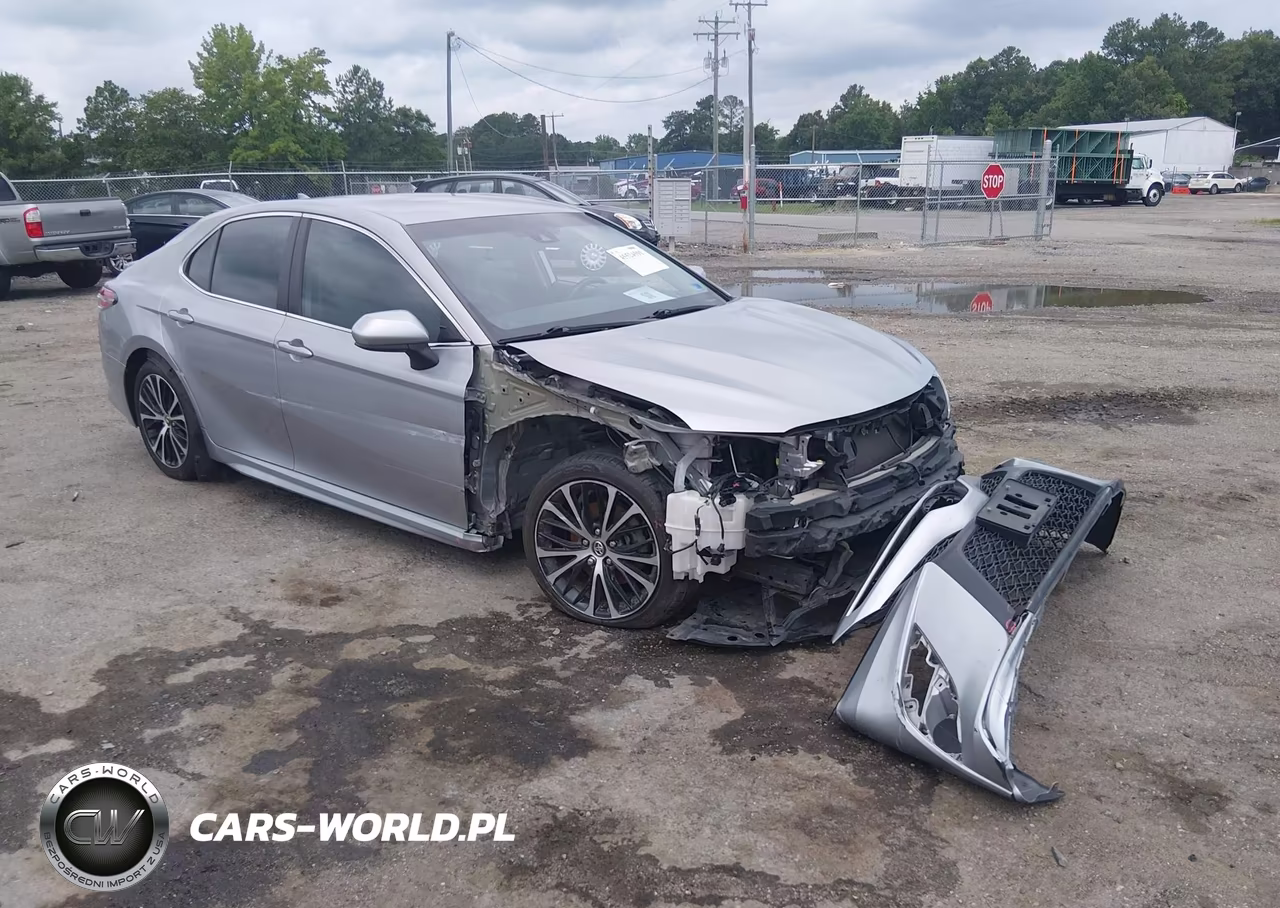 2020 Toyota Camry Se – zdjęcie 1 z 17