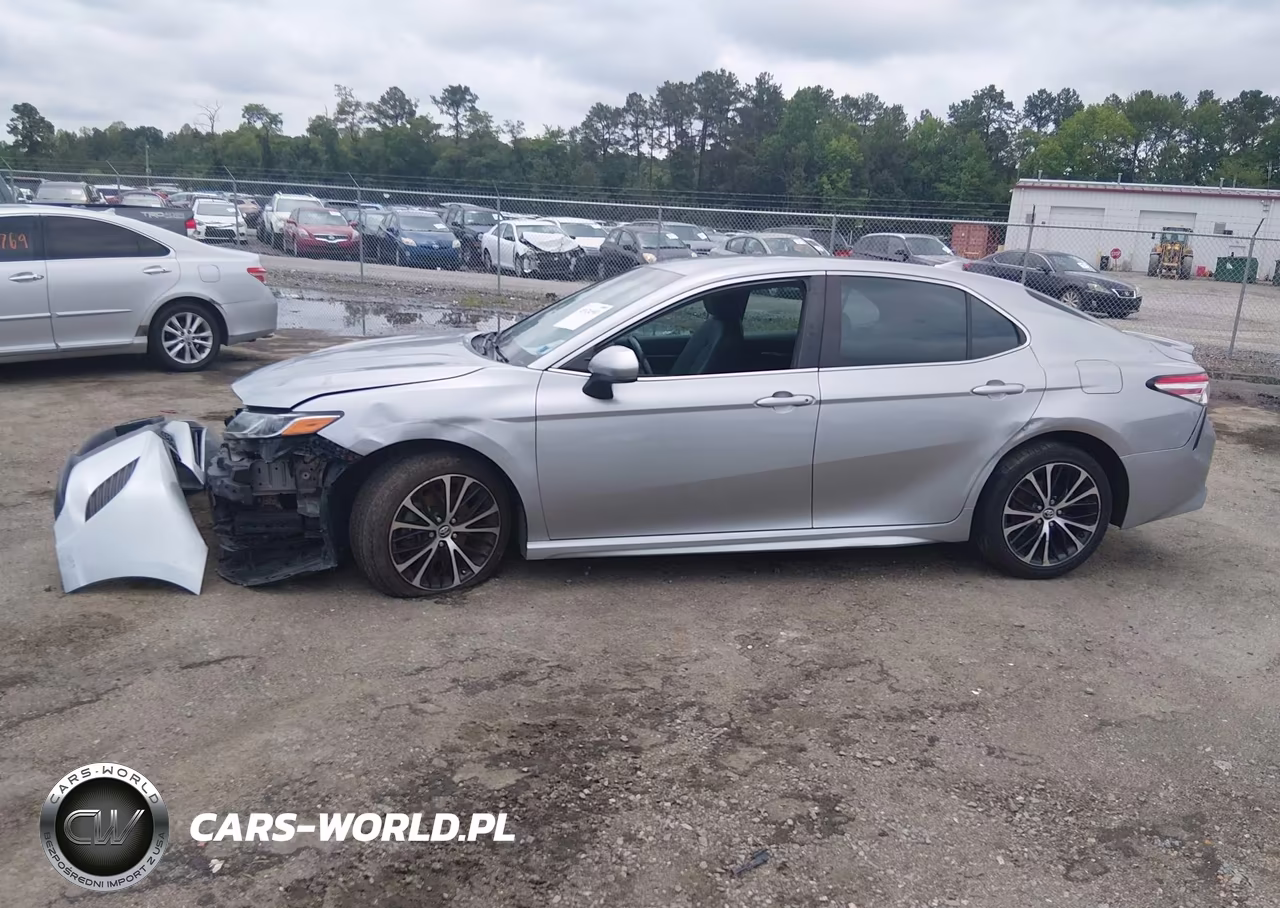 2020 Toyota Camry Se VIN:4T1G11AKXLU900673 - 15