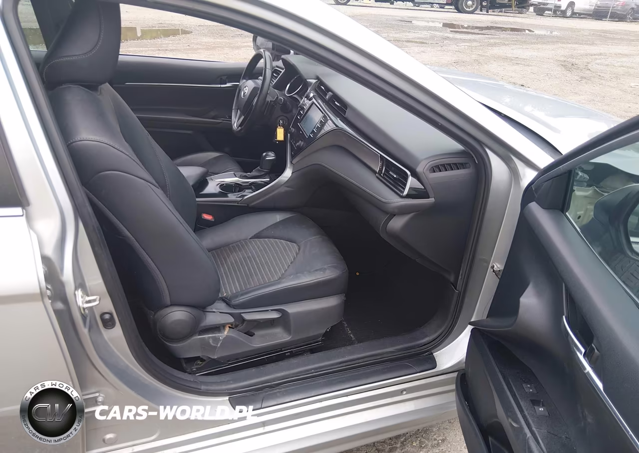 2020 Toyota Camry Se VIN:4T1G11AKXLU900673 - 5