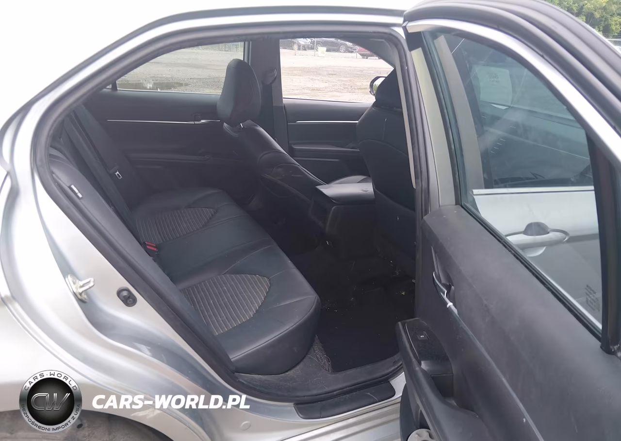 2020 Toyota Camry Se VIN:4T1G11AKXLU900673 - 8