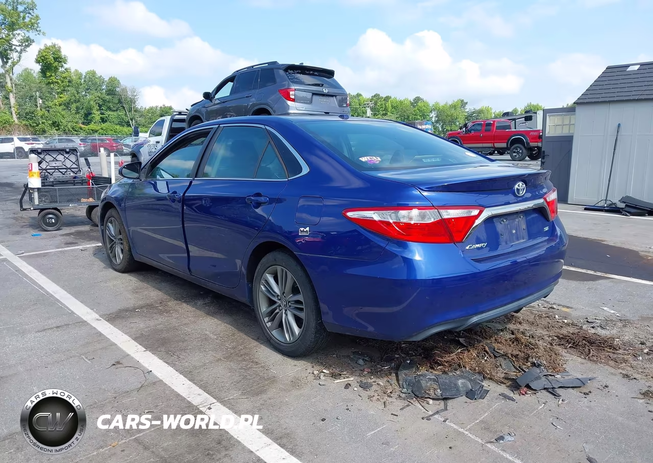 2015 Toyota Camry Se VIN:4T1BF1FK1FU881472 - 3
