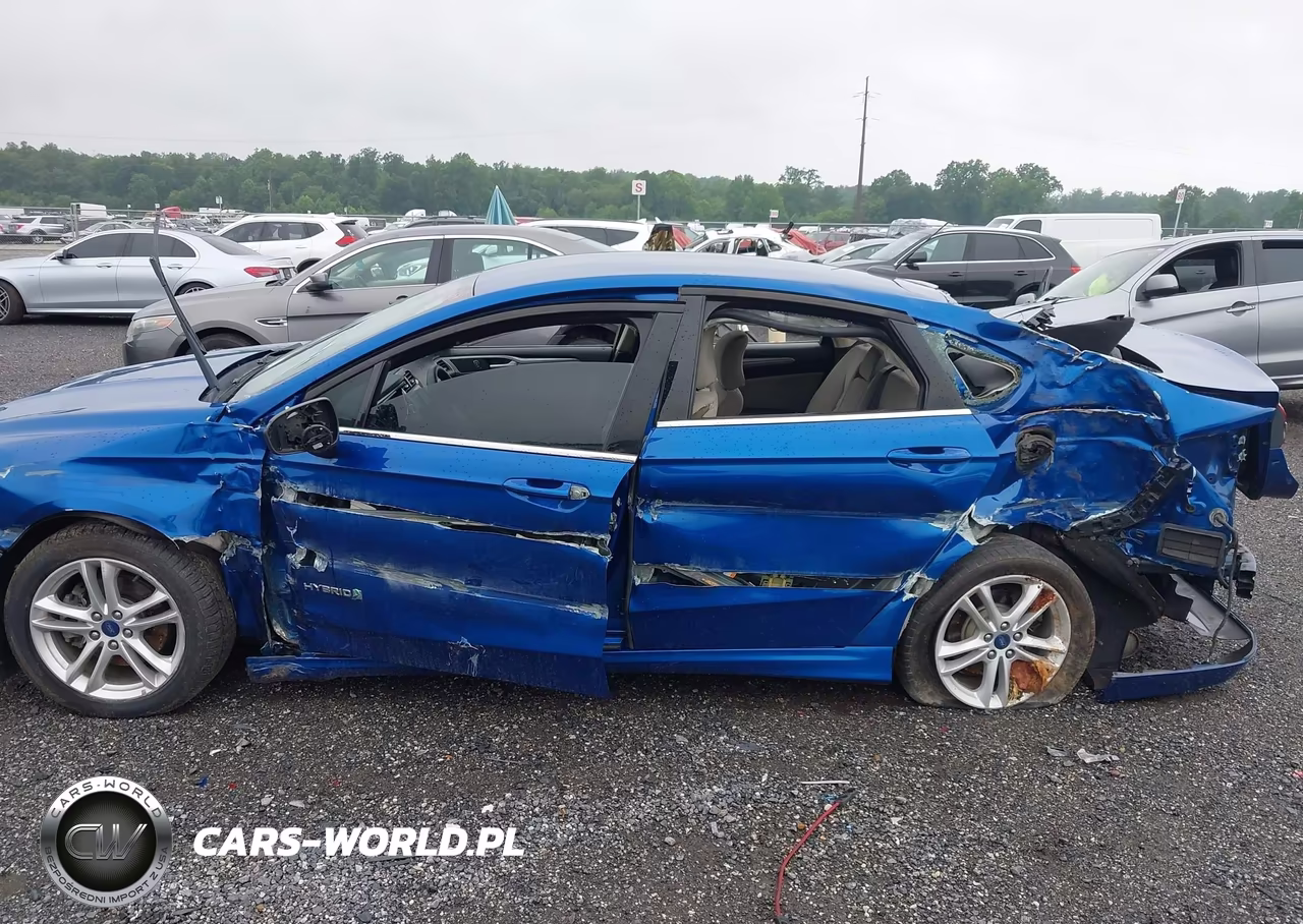 2018 Ford Fusion Hybrid S VIN:3FA6P0UU0JR100271 - 15