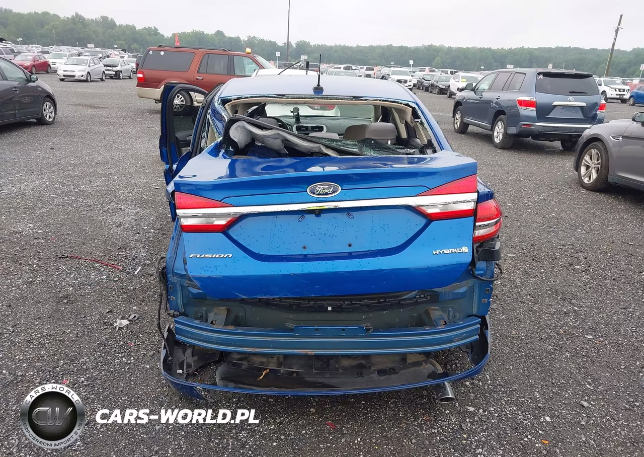 2018 Ford Fusion Hybrid S VIN:3FA6P0UU0JR100271 - 17
