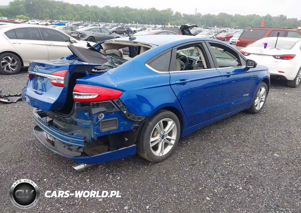 2018 Ford Fusion Hybrid S VIN:3FA6P0UU0JR100271 - 4