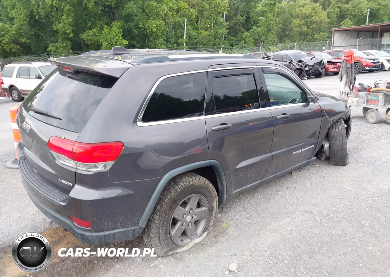 2016 Jeep Grand Cherokee Laredo VIN:1C4RJFAG5GC438024 - 4