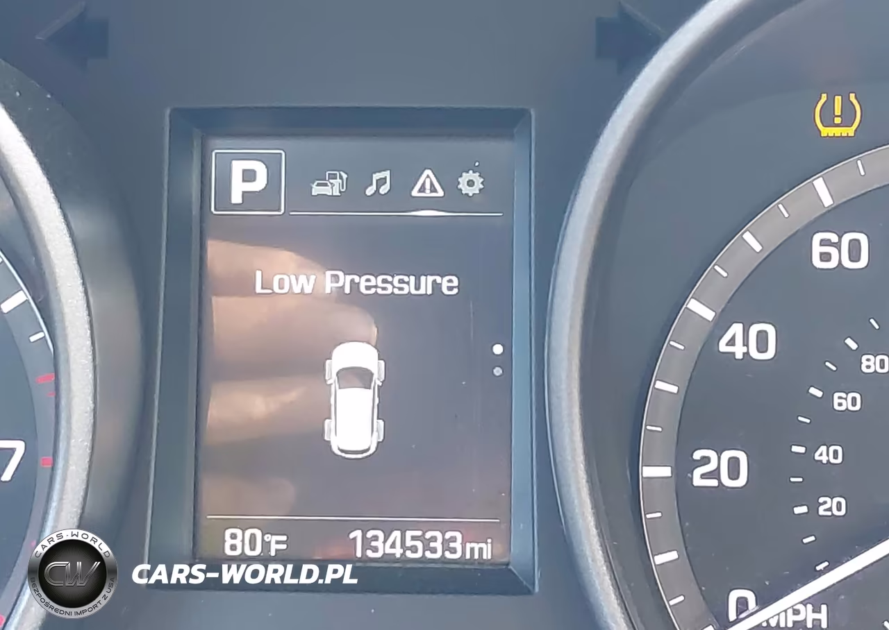 2017 Hyundai Santa Fe Sport 2.4L VIN:5XYZUDLB7HG400269 - 15