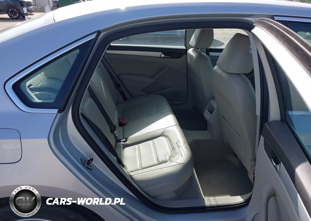 2012 Volkswagen Passat 2.5L Se VIN:1VWBP7A34CC010102 - 8