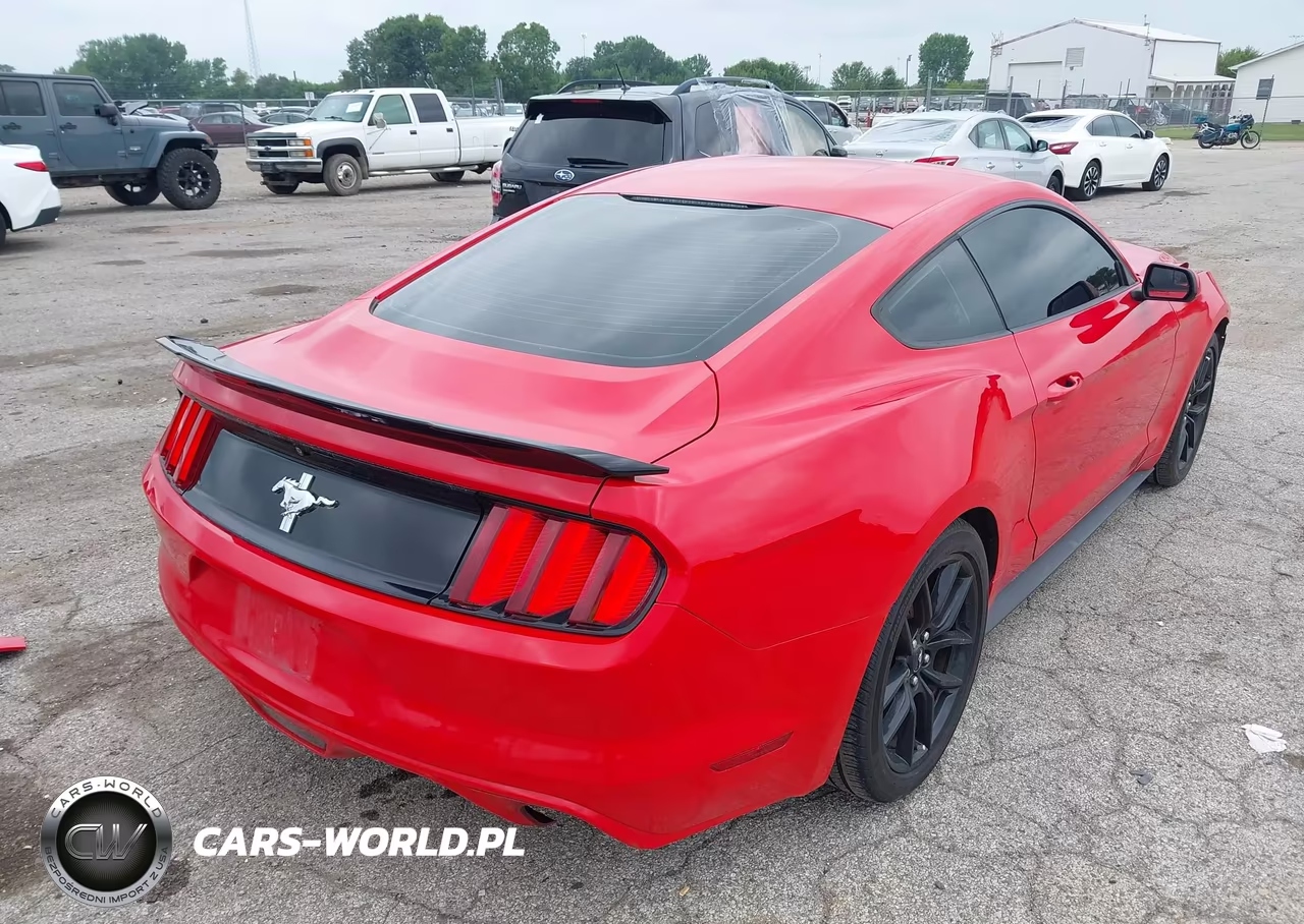 2016 Ford Mustang V6 VIN:1FA6P8AM1G5209076 - 4