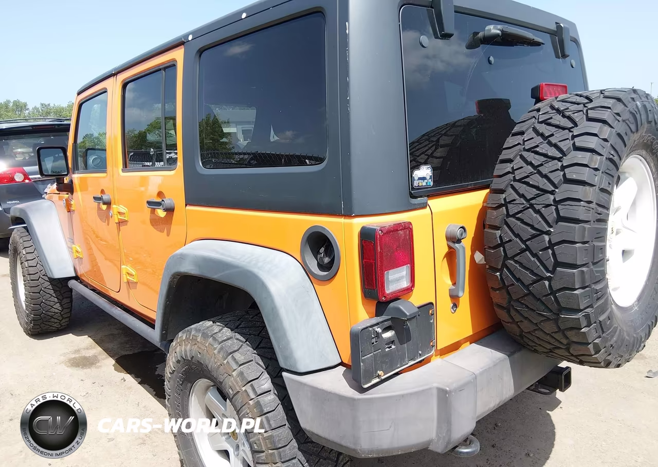 2012 Jeep Wrangler Unlimited Sport VIN:1C4BJWDG0CL222136 - 3