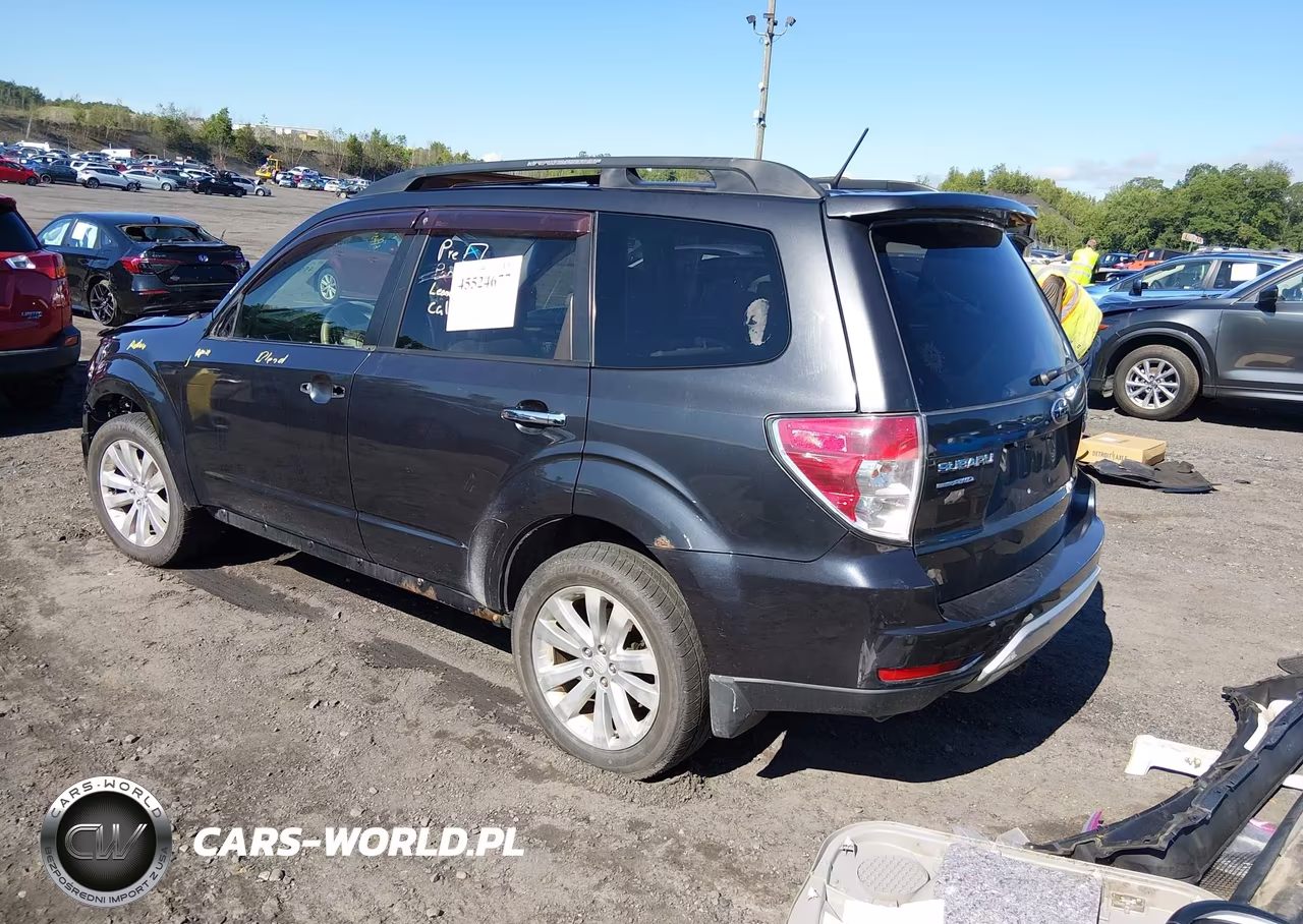 2013 Subaru Forester 2.5X Limited VIN:JF2SHAECXDH405110 - 3