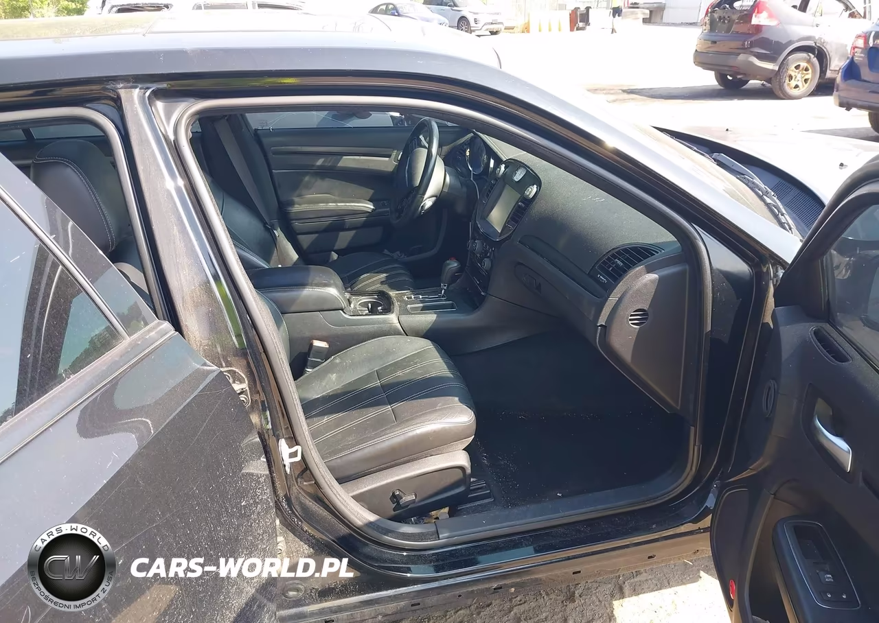2014 Chrysler 300 300S VIN:2C3CCABT9EH323777 - 5