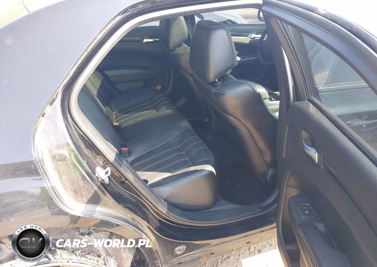2014 Chrysler 300 300S VIN:2C3CCABT9EH323777 - 8