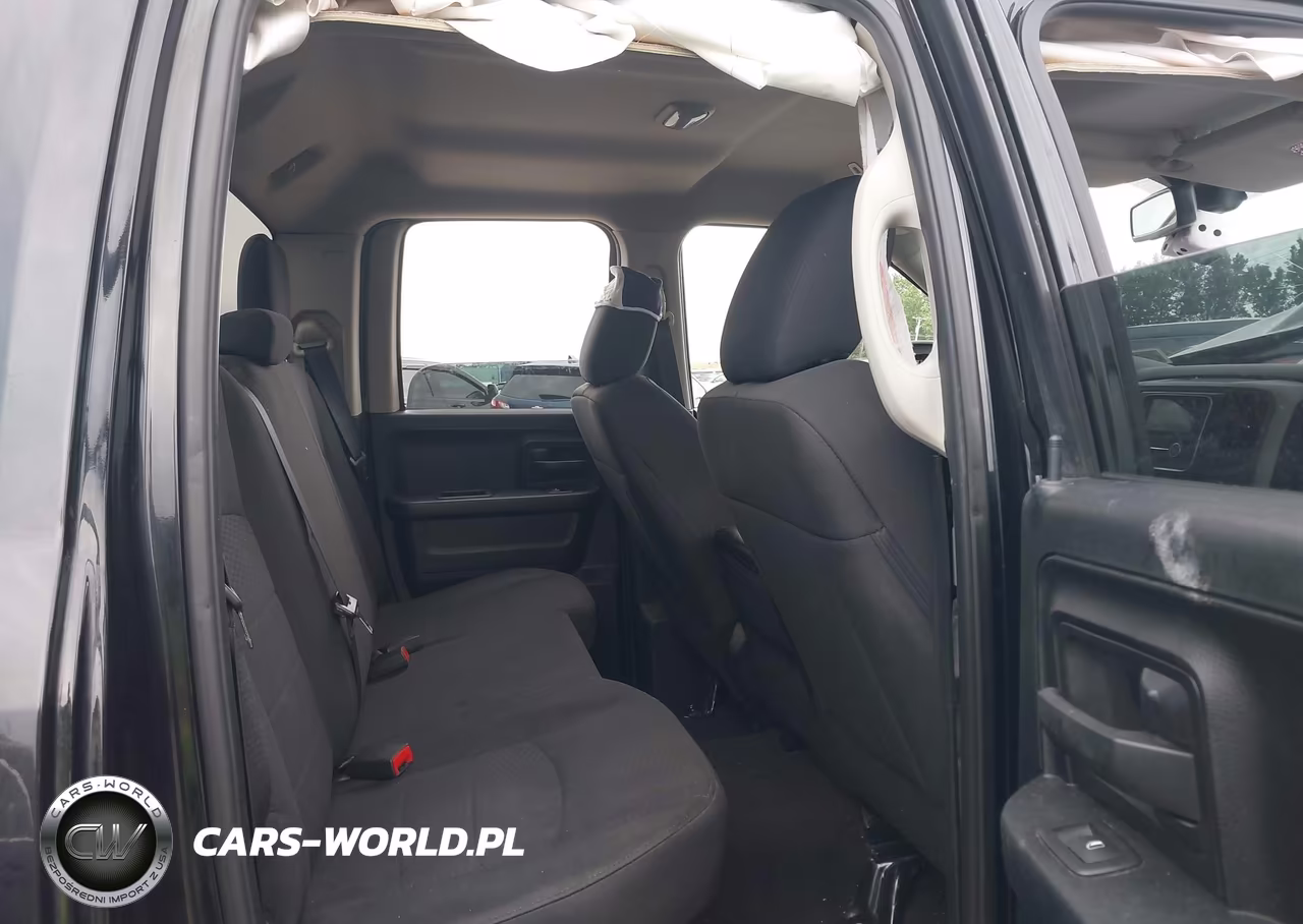2018 Ram 1500 Express 4X4 6'4 Box VIN:1C6RR7FT5JS351619 - 8