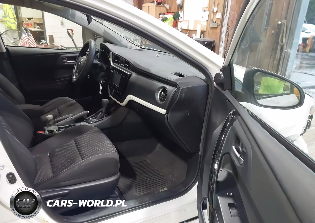 2017 Toyota Corolla Im VIN:JTNKARJE9HJ551419 - 5