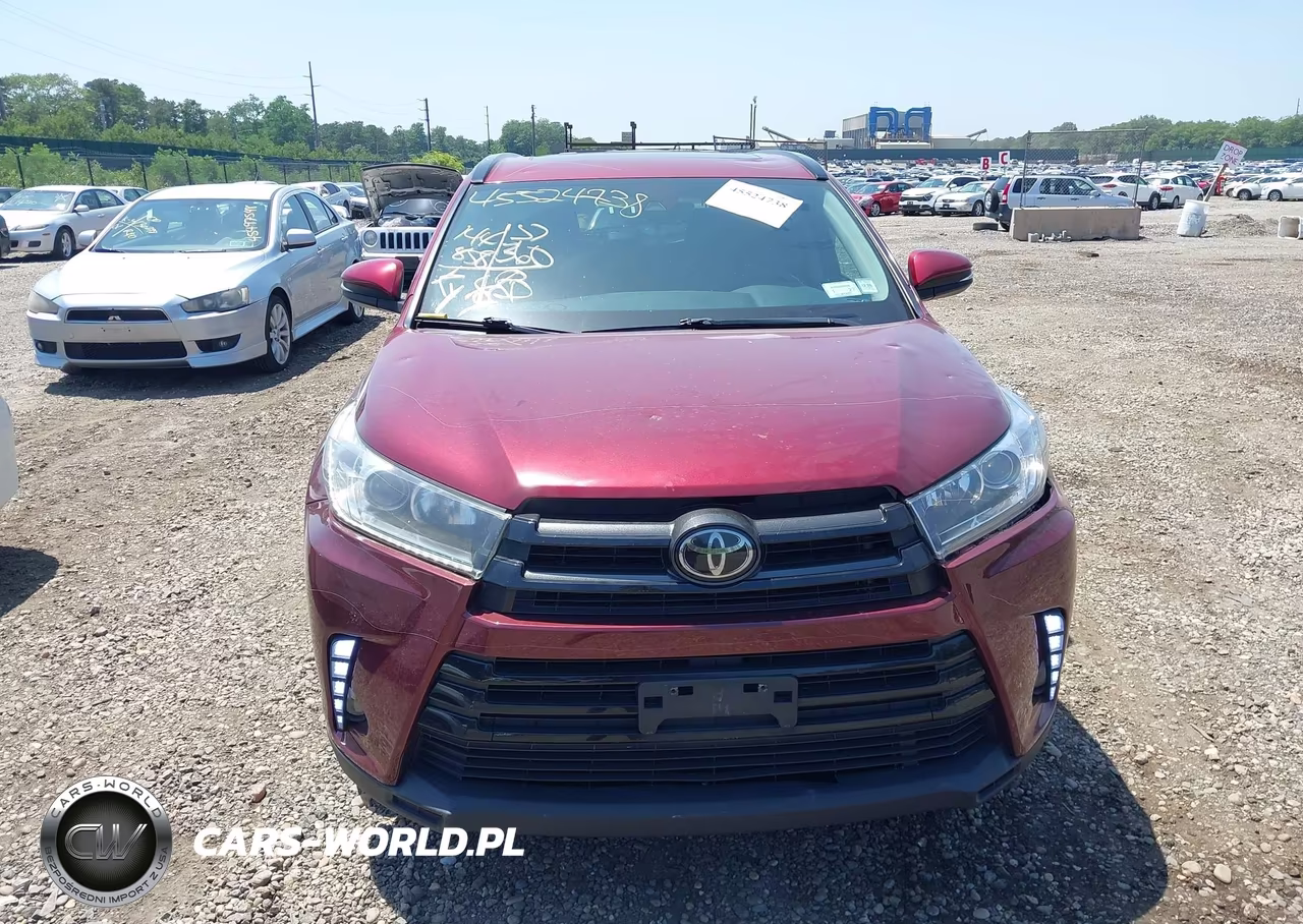 2018 Toyota Highlander Se VIN:5TDJZRFH1JS537826 - 12