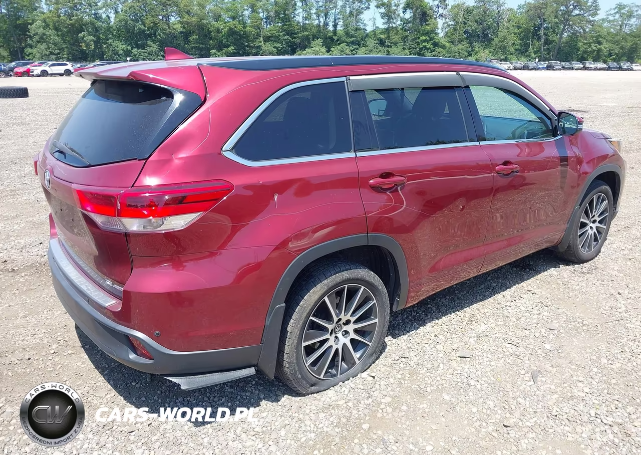2018 Toyota Highlander Se VIN:5TDJZRFH1JS537826 - 4