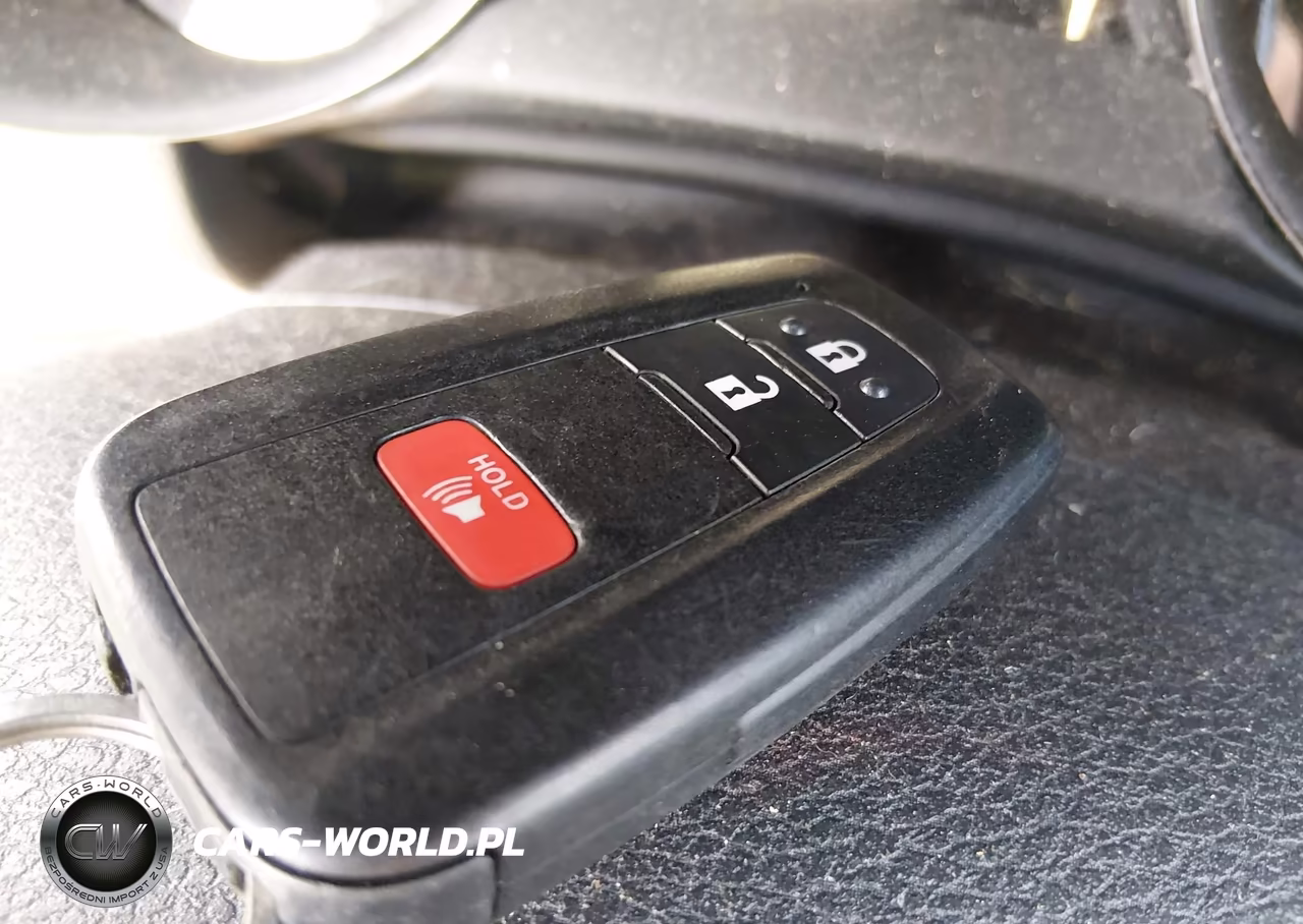 2019 Toyota C-Hr Xle VIN:NMTKHMBX7KR080642 - 11