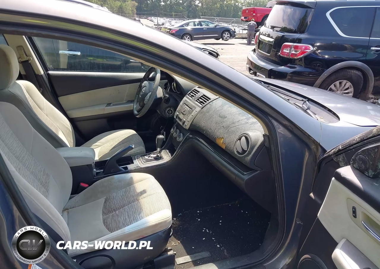 2010 Mazda Mazda6 I Touring Plus VIN:1YVHZ8CH4A5M09917 - 5