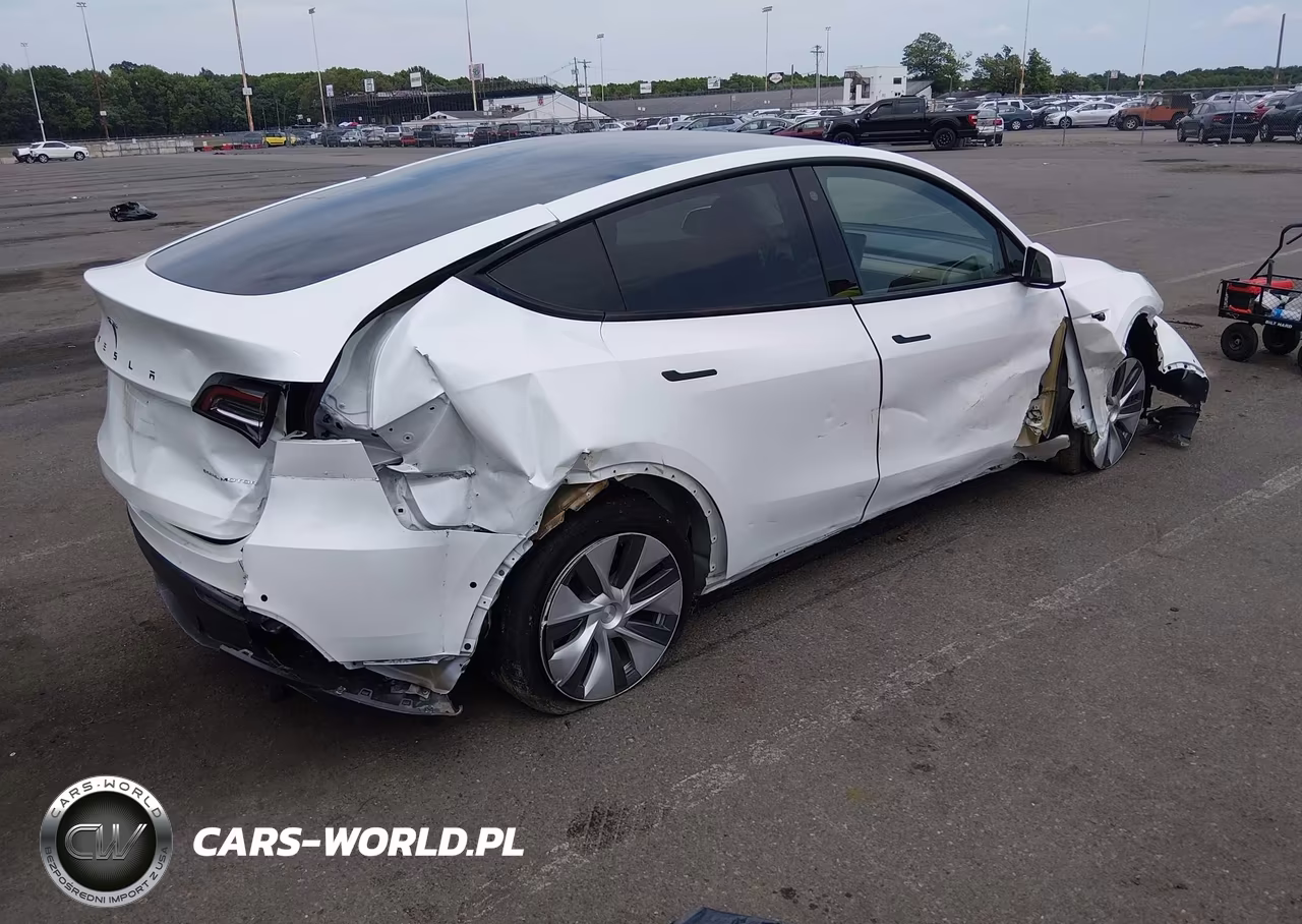 2021 Tesla Model Y Long Range Dual Motor All-Wheel Drive VIN:5YJYGAEE0MF145426 - 4