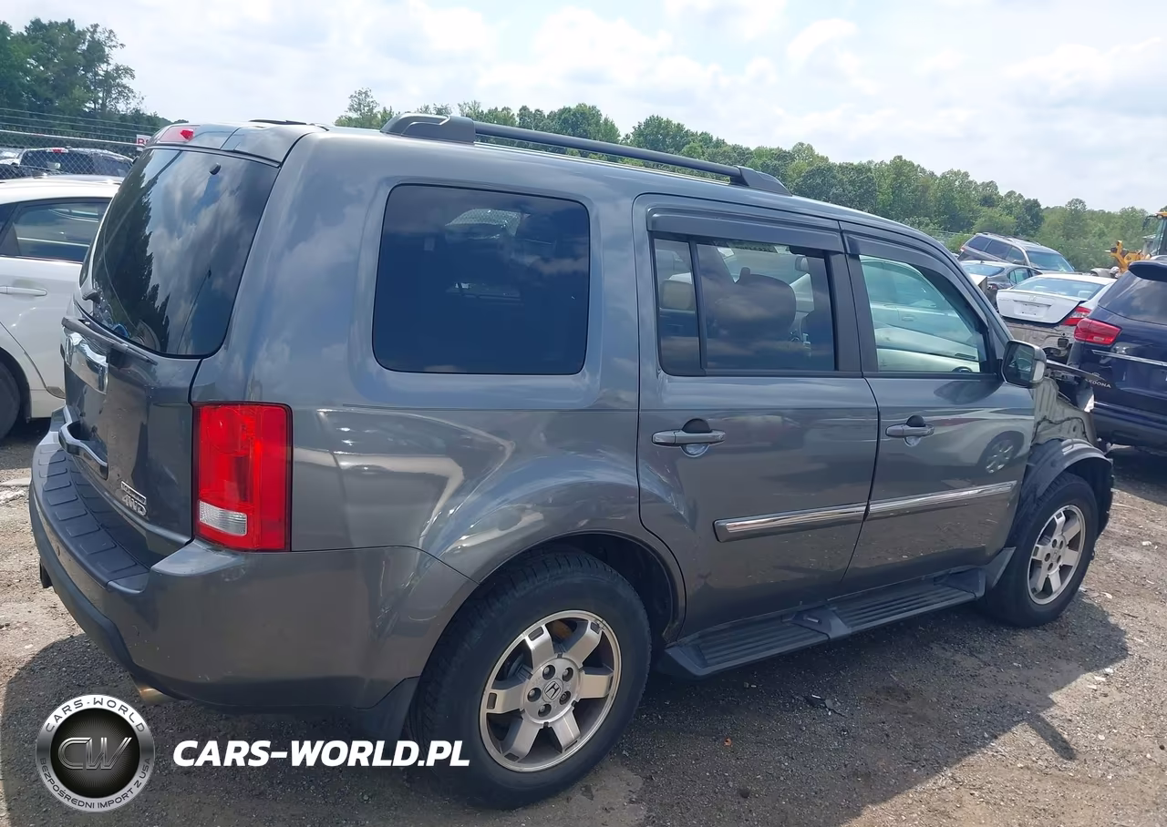 2011 Honda Pilot Touring VIN:5FNYF4H98BB025826 - 14