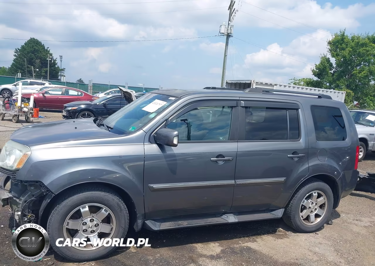 2011 Honda Pilot Touring VIN:5FNYF4H98BB025826 - 15